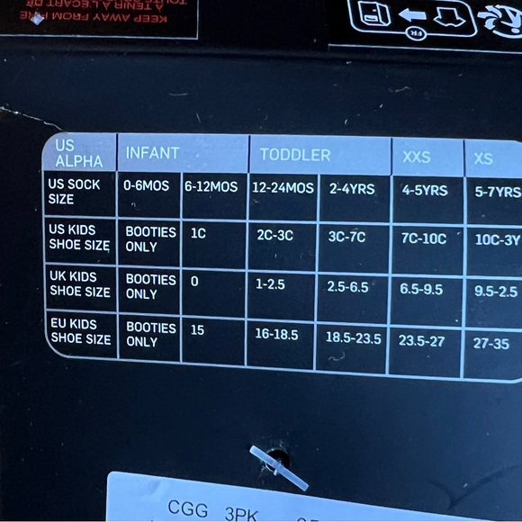 Nike Cushioned Crew Socks. 3 Pair. NEW! - Picture 3 of 4